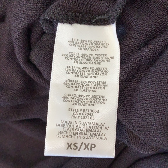 040 Anthropologie-Eri+Ali}Sz XS Black long Sleeve Bat Wing, Hi Low Top - Picture 5 of 5